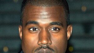 Twitter savaşında Kanye West'e saldıran saldırana