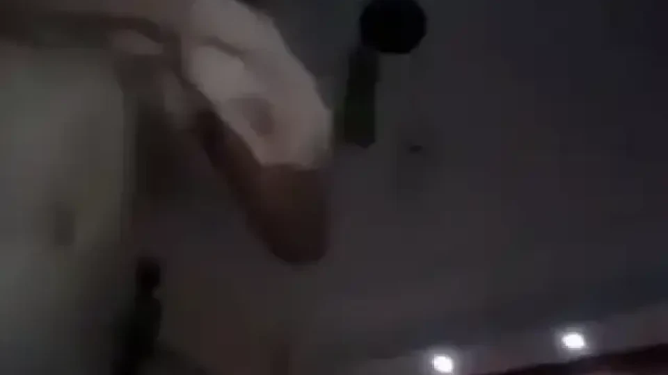 Sert isteyen evli hatunu otele götürüp parçaladım