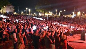 Latin yıldızların yaz festivali karmaşası